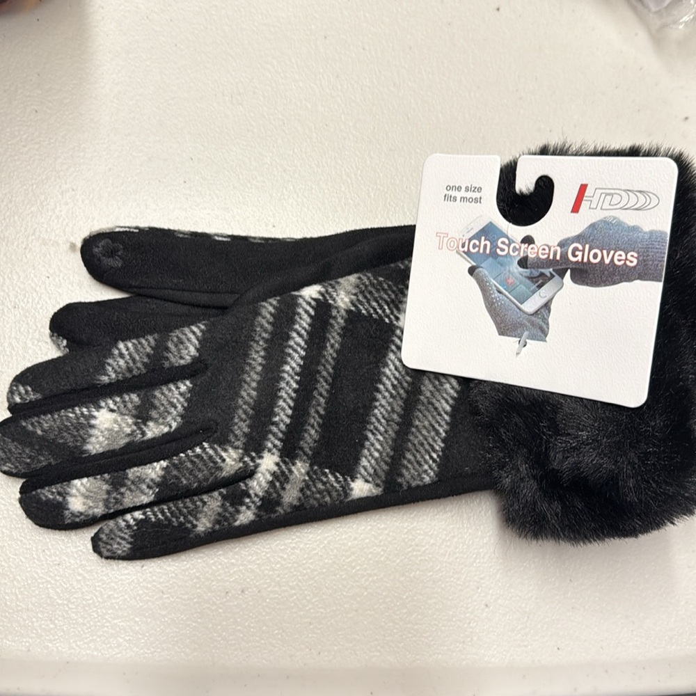 Stylish Plaid Women's Gloves New Item NWT Touchscreen - Picture 7 of 7